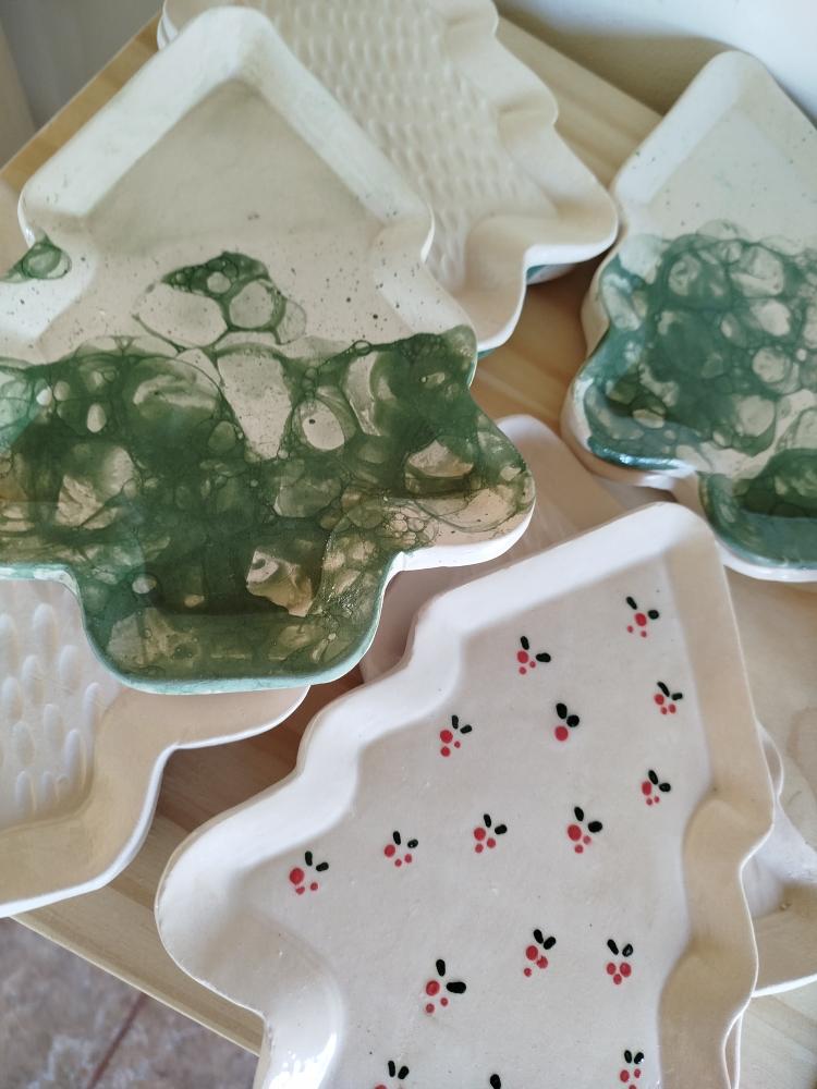 Platitos Navideños en Forma de Pino (Juego x2)