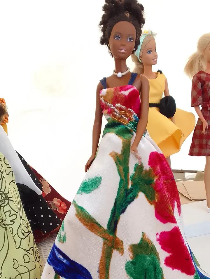 Vestidos de fiesta para muñecas
