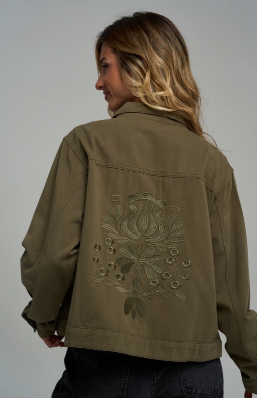 Campera de Gabardina Elastizada Talle XXL
