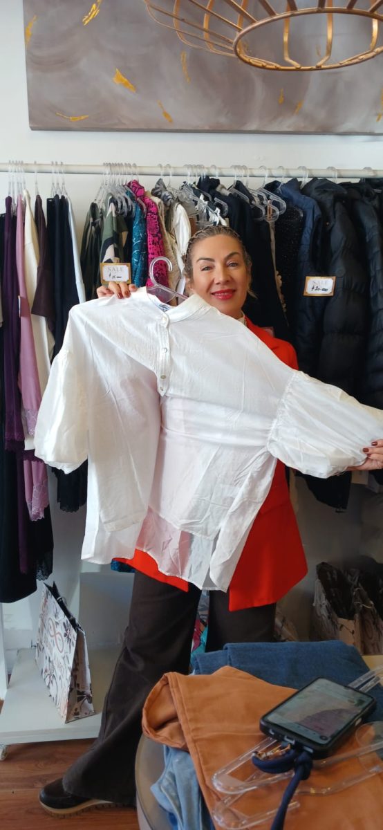 Camisa blanca con mangas princesa