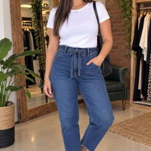 Jean viral con lazo